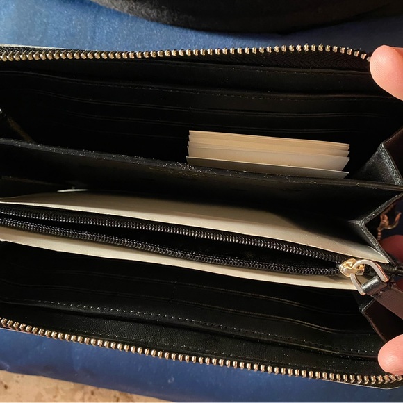 Brand new kate spade wallet - Picture 11 of 11
